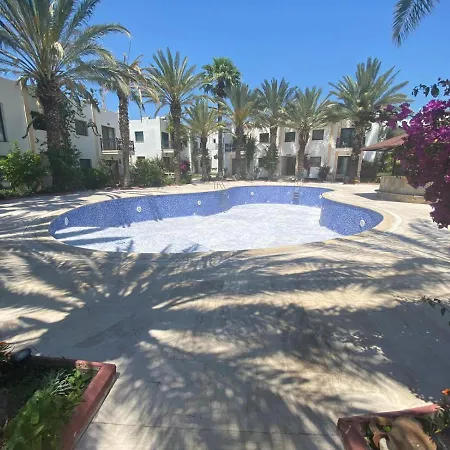 דירה Cute 2+1 Apt With Common Pool - Centre *